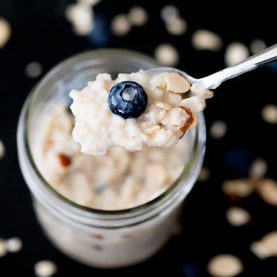 Vanilla Almond Overnight Oatmeal