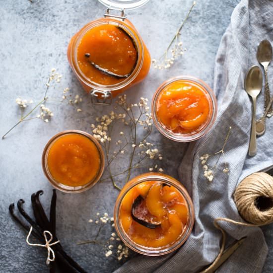 Low-Sugar Peach/Apricot Vanilla Jam