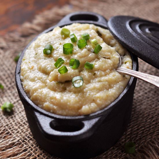 Cheesy Roasted Jalapeño Grits