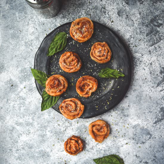 Mini Cheese Pizza Bagel Swirl Bites