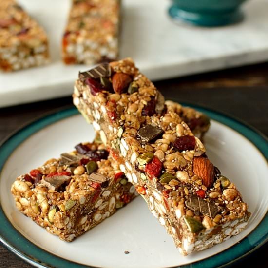 No-Bake Superfood Granola Bars