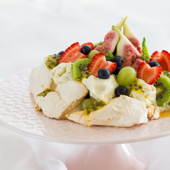 Cheesecake Pavlova