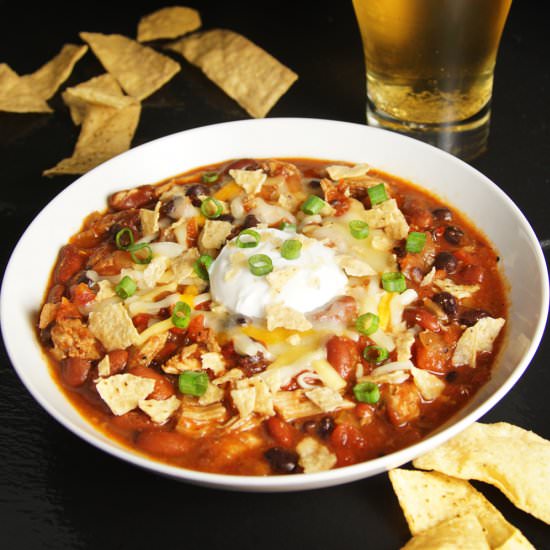 Slow Cooker Fiesta Chicken Chili