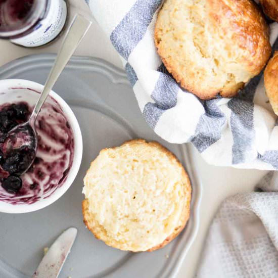 Fluffy Buttermilk Scones