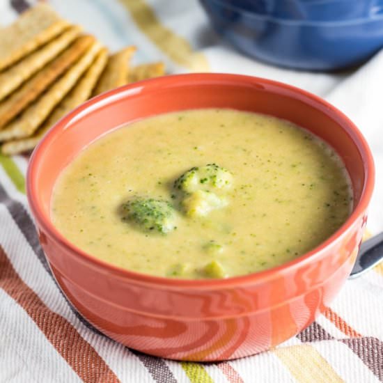 Vegan Broccoli Cheese Soup
