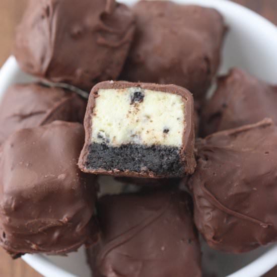 Oreo Cheesecake Bites