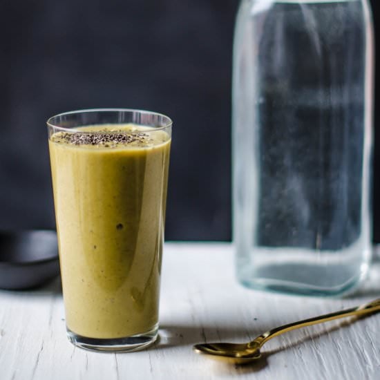 Avocado, Chia and Mandarin Smoothie