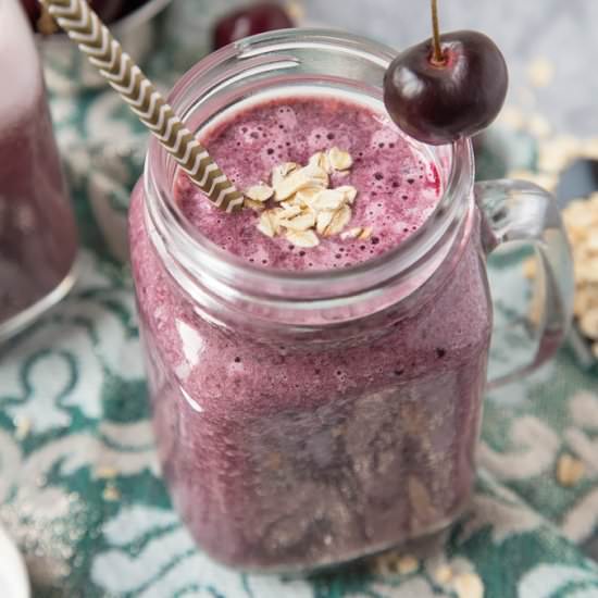 Cherry & Banana Oat Smoothie