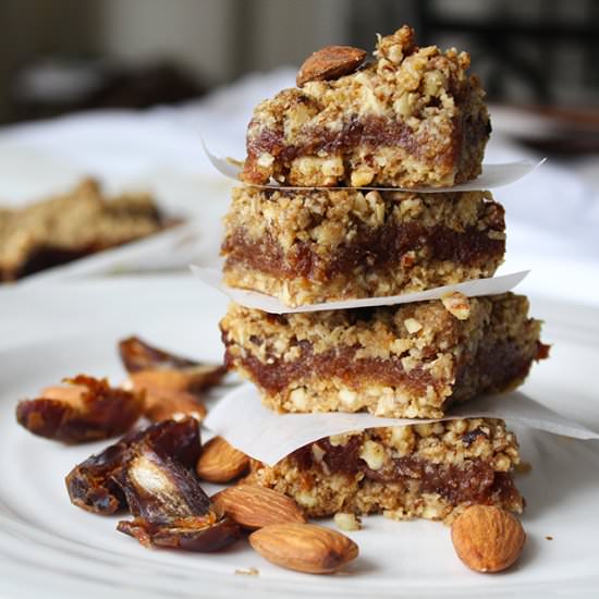 Clean Date Crumble Bars