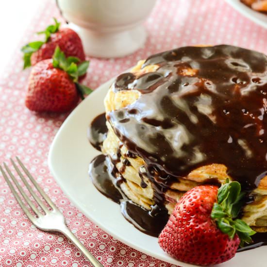 Strawberry Pancakes w/ Nutella Syrup