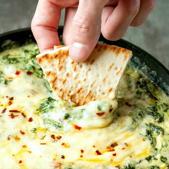 Cheesy Shrimp and Spinach Dip