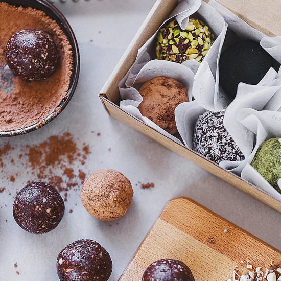 Cacao & Almond Truffles