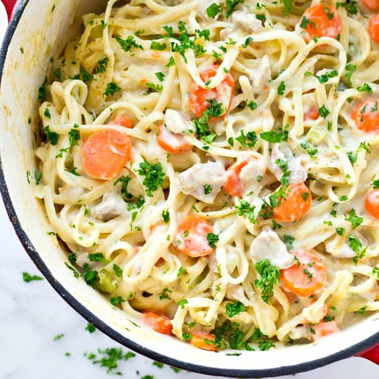 One-Pot Chicken Pot Pie Fettuccine