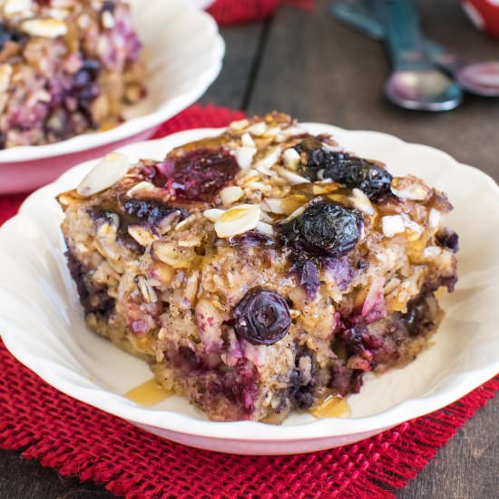 Almond Berry Baked Oatmeal