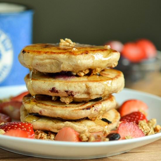Berry and Granola Pancakes