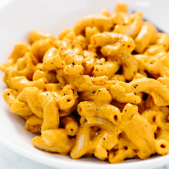 Smoky Vegan Mac ‘n’ Cheese
