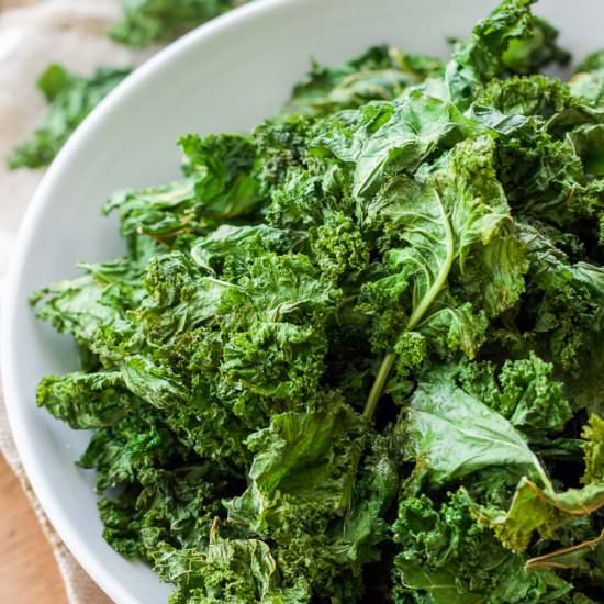 Garlic Kale Chips