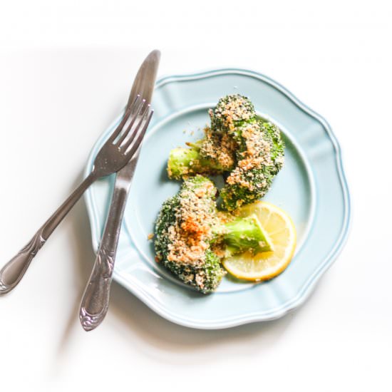 Crispy Roasted Broccoli Crowns