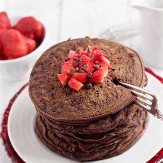 Healthy chocolate pancakes