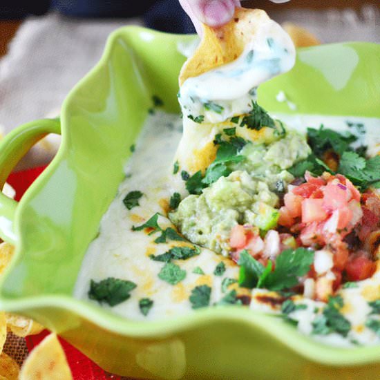Chili’s Copycat White Spinach Queso