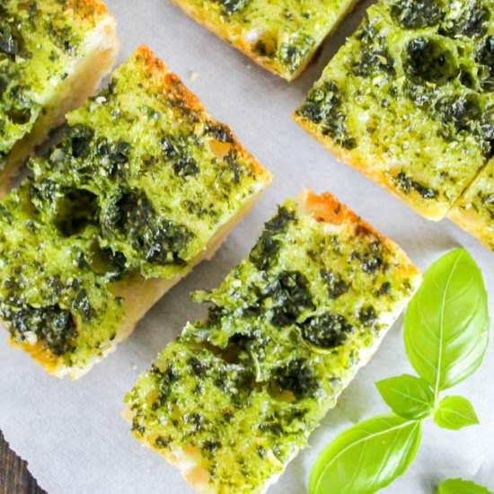 Fresh Basil Garlic Bread