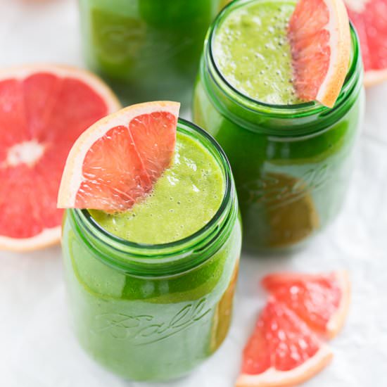 Pink Grapefruit Green Smoothie