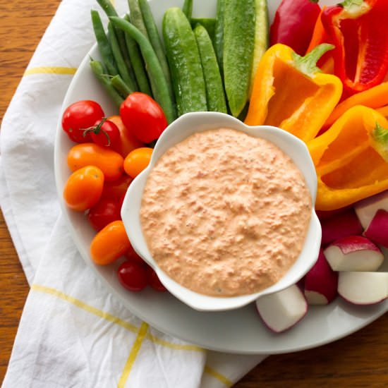Creamy Roasted Red Pepper Dip