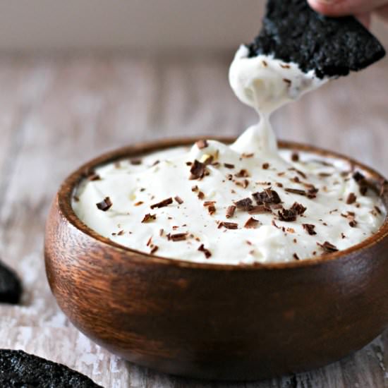 Oreo Cheesecake Dip with Wafers