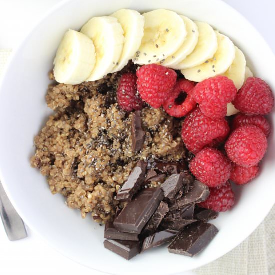 Chocolate Quinoa Breakfast Bowl