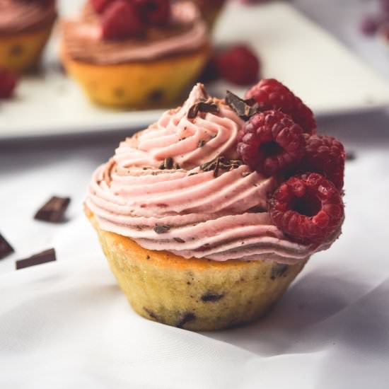 Raspberry Filled Chocolate Chip Cup