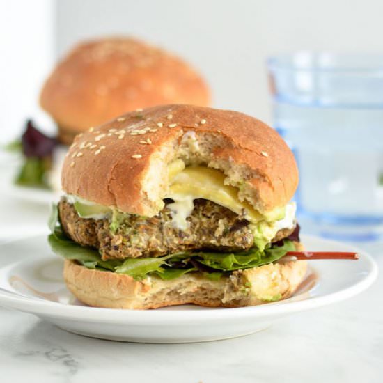 Spicy Black Bean Oat Burgers