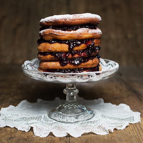 Doughnut tower