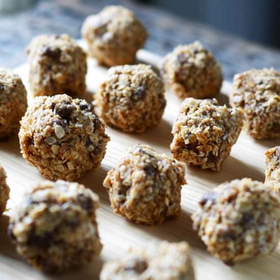 Peanut Butter Protein Balls