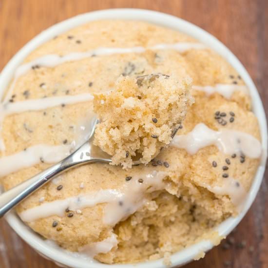 1 Minute Lemon Poppyseed Muffin