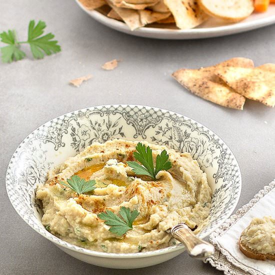 Artichoke and White Bean Dip