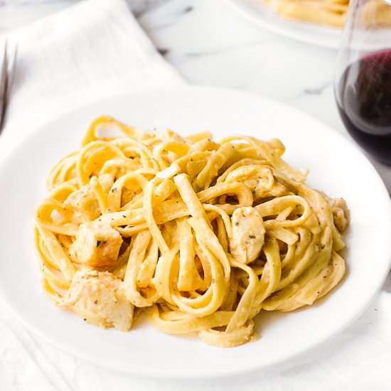 Buffalo Chicken Alfredo Pasta