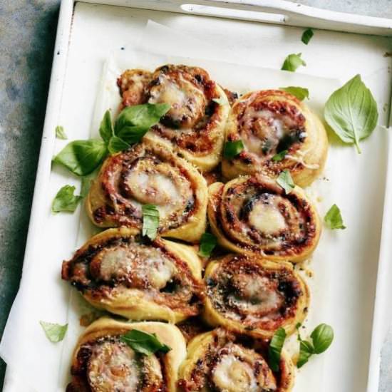 Tomato Basil Pizza Rolls