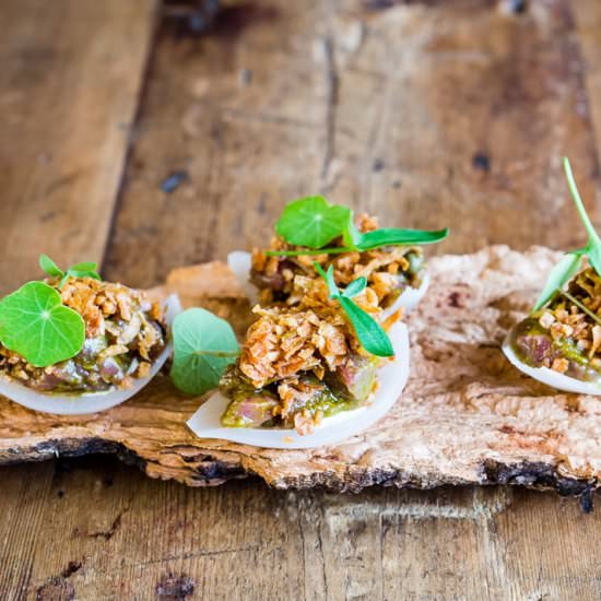 Beef tartare with sour onions