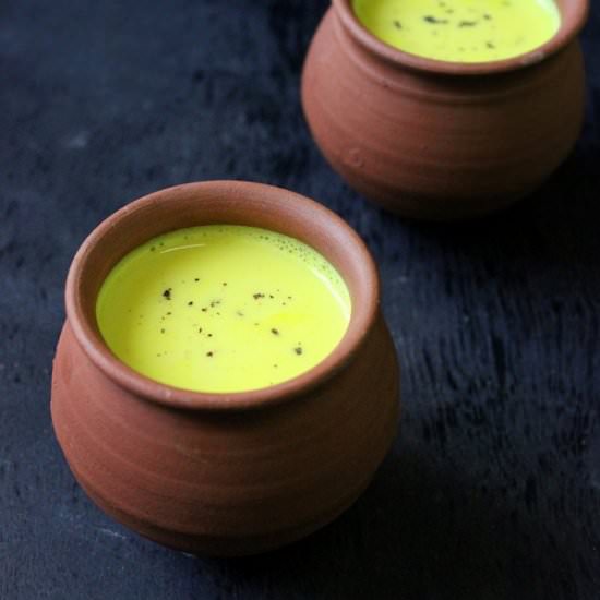 Turmeric Pepper Milk