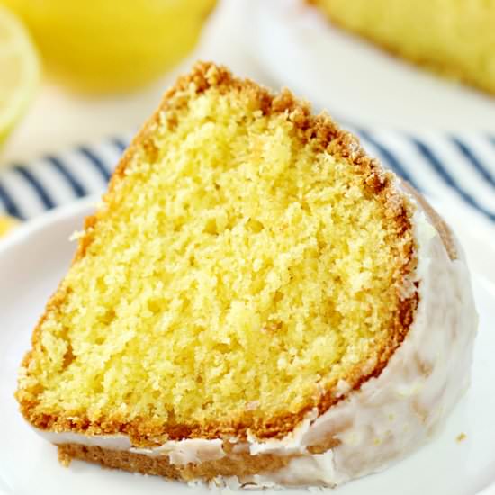 Lemon Lover’s Bundt Cake