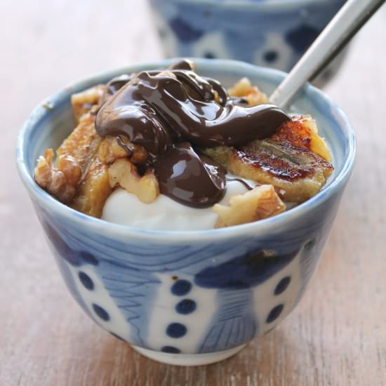 Caramelized Banana Split Sundaes