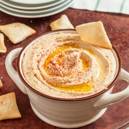 Roasted Garlic Hummus
