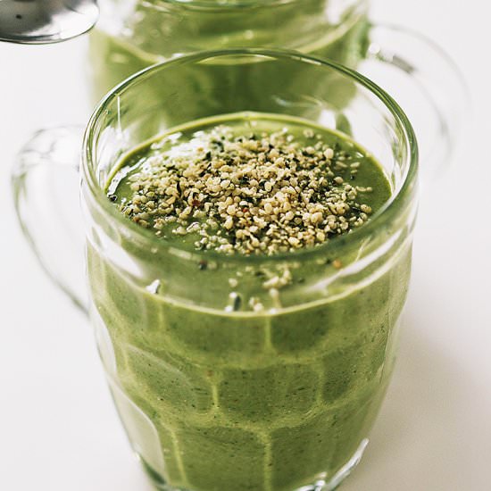 Pear, Avocado & Greens Smoothie