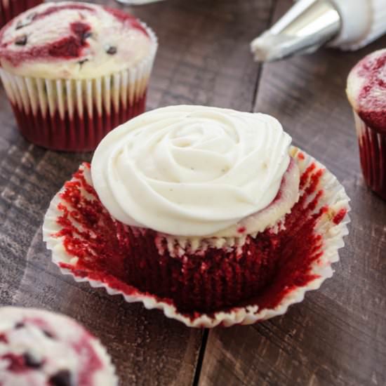 Red Velvet Cheesecake Cupcakes