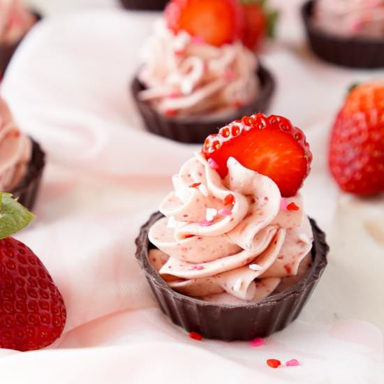 Strawberry Mousse Cups