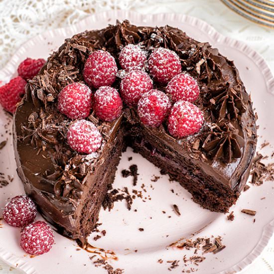 Super-Fudgy Vegan Chocolate Cake