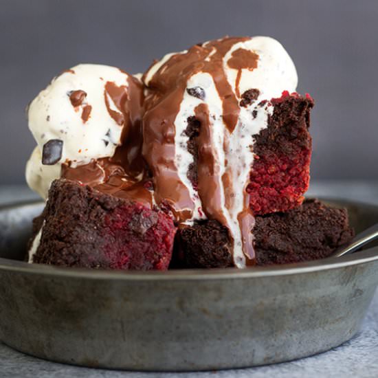 Red Velvet Brownie Sundae