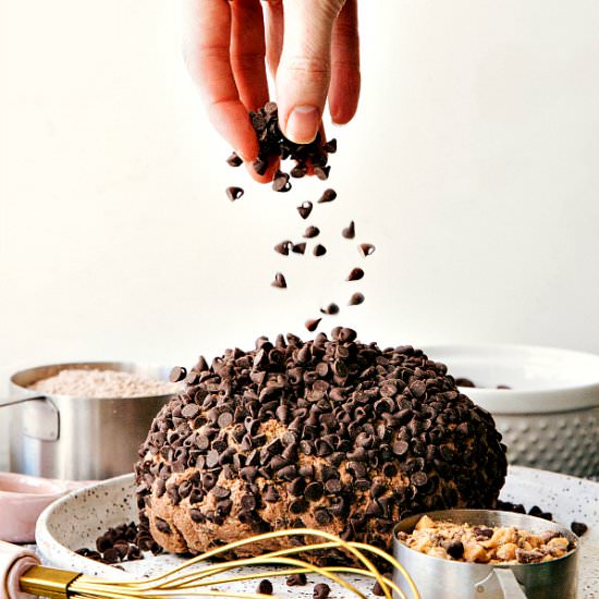 BROWNIE BATTER CHEESECAKE BALL