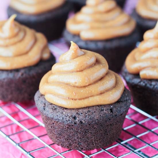 Peanut Butter Chocolate Cupcakes