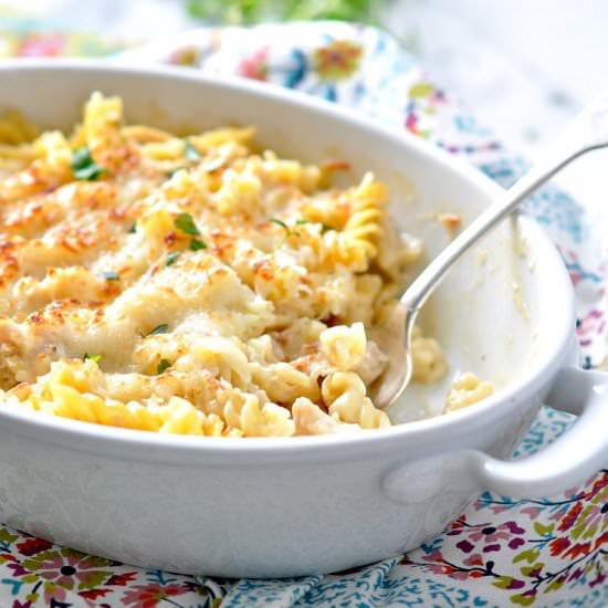 Dump and Bake Chicken Alfredo Pasta